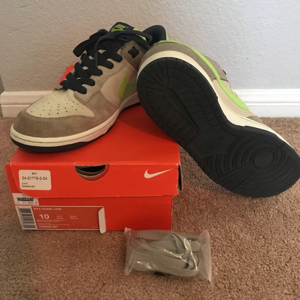 Nike NYX Dunk Love